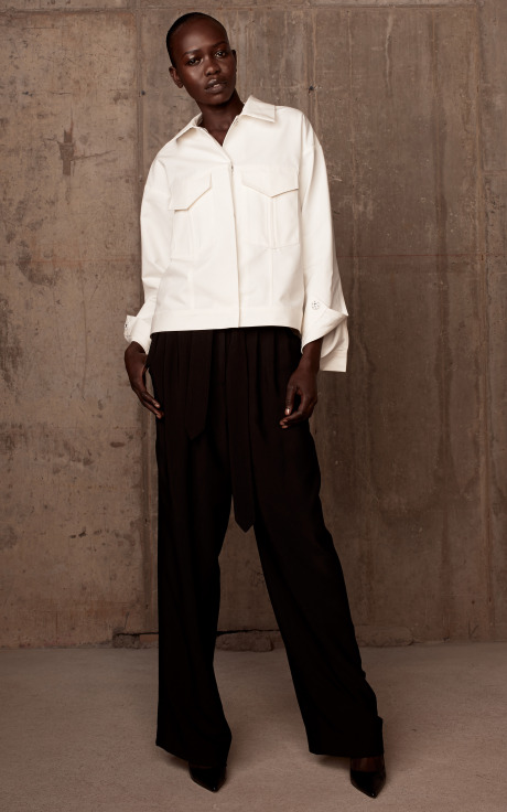 m-636-1751-44424-BiZOeU1U7LzF