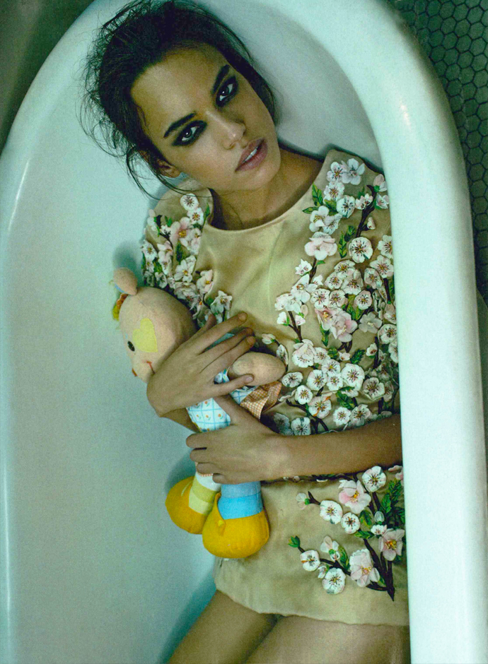 dolce-and-gabbana-dress-vanity-fair-italy-ss14-2014