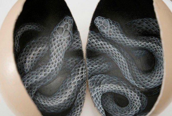 Scott-Campbell-Ostrich-Eggs-6-600x407