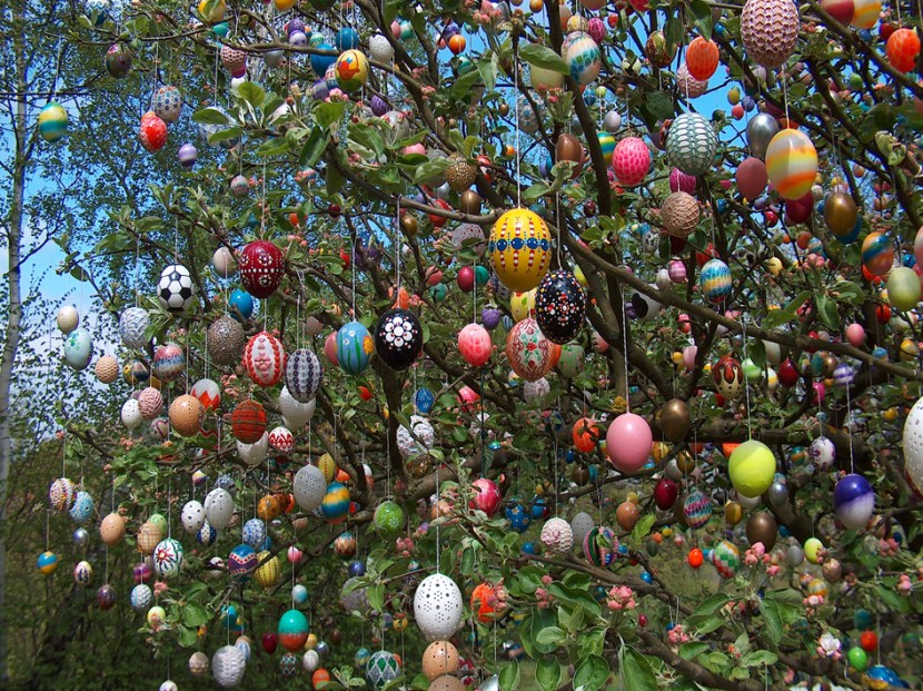 easter egg tree2