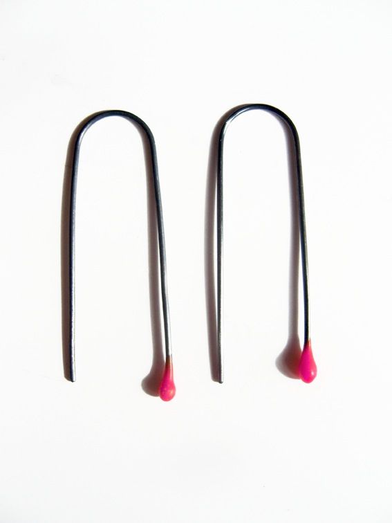 b4dd7041960673c7a6fbfae3e0cbcd57